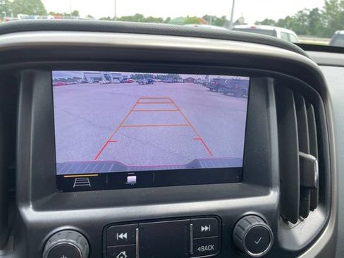 Used 2021 Chevrolet Colorado Z71 AWD/4WD image 37
