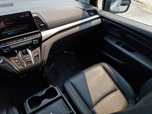 Used 2025 Honda Odyssey EX-L image 16