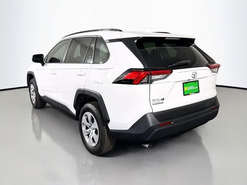 Used 2020 Toyota RAV4 LE image 7