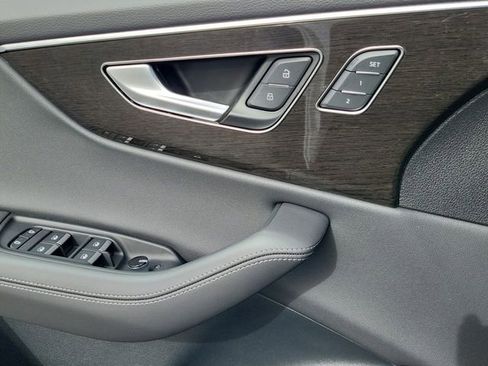 New 2026 Audi Q8 Premium Plus image 10