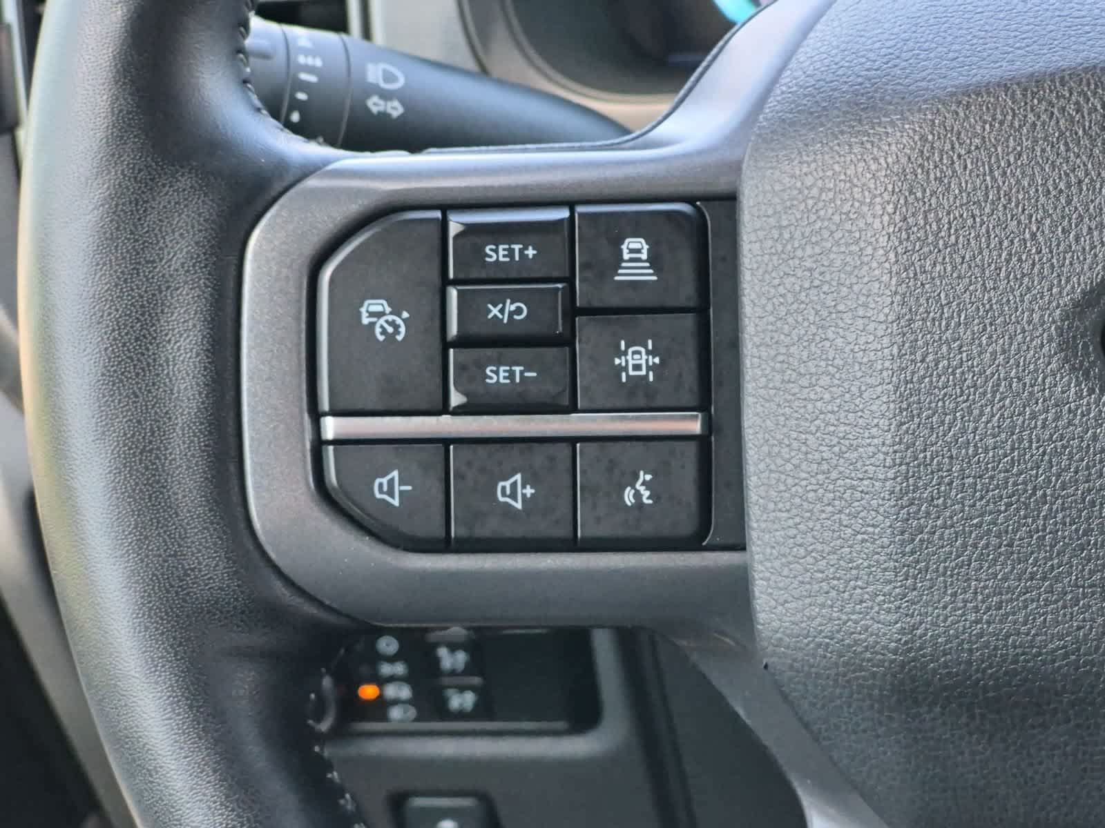 Used 2024 Ford F150 Lariat w/ FX4 Off-Road Package AWD/4WD image 25