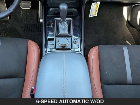 Certified 2025 MAZDA CX-30 Carbon AWD/4WD image 33