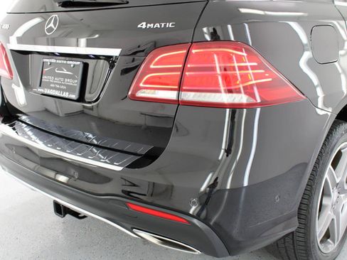 Used 2017 Mercedes-Benz GLE 400 4MATIC image 20