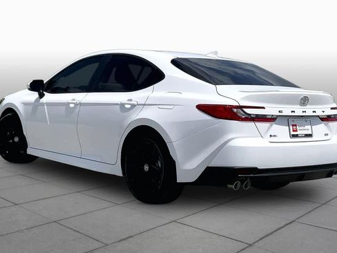 Used 2026 Toyota Camry SE FWD image 12