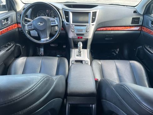 Used 2012 Subaru Outback 2.5i Limited AWD/4WD image 10