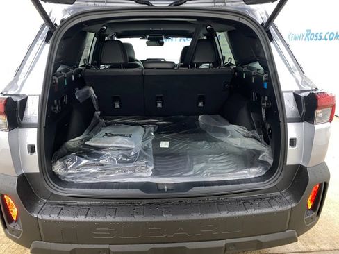 New 2026 Subaru Outback Limited AWD/4WD image 11