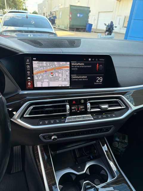 Used 2021 BMW X7 xDrive40i w/ Premium Package AWD/4WD image 15