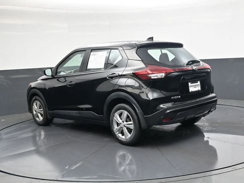 Used 2023 Nissan Kicks S FWD image 7