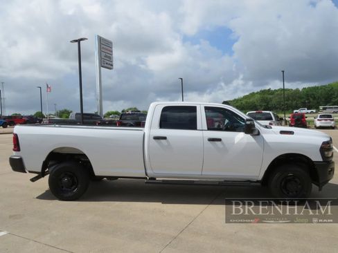 Used 2026 RAM 2500 Tradesman AWD/4WD image 2