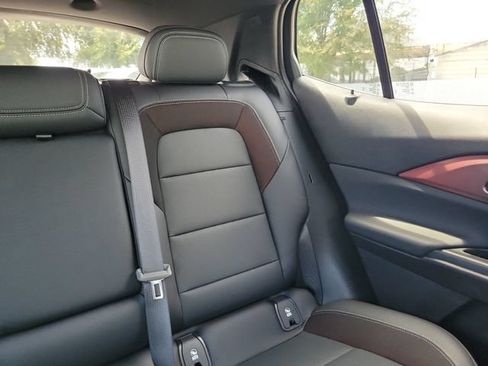 Used 2024 Chevrolet Equinox EV RS FWD image 14