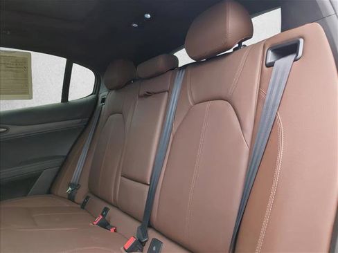 Used 2022 Alfa Romeo Stelvio Ti image 22