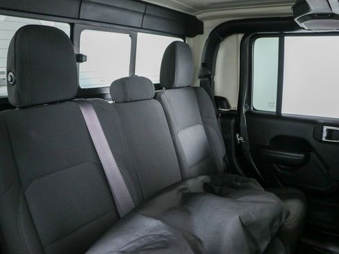 Used 2023 Jeep Gladiator Sport AWD/4WD image 28