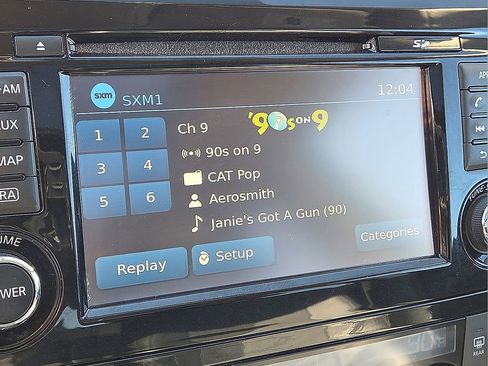 Used 2016 Nissan Rogue SL w/ SL Premium Package image 29