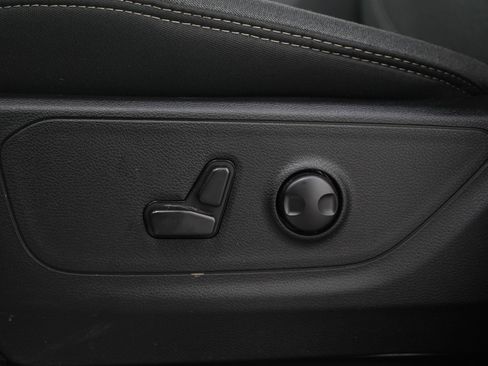 Used 2023 RAM 1500 Big Horn AWD/4WD image 27