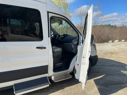 Used 2019 Ford Transit 350 XL RWD image 17
