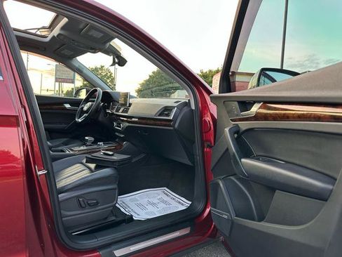 Used 2018 Audi Q5 2.0T Premium Plus w/ Premium Plus Package AWD/4WD image 19