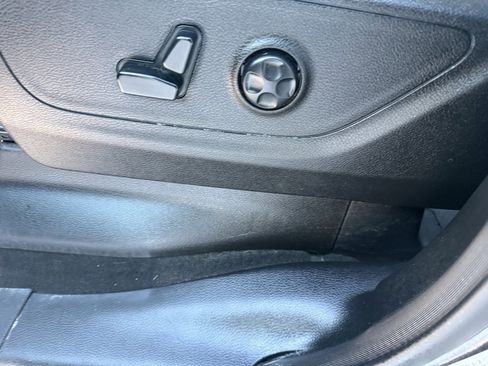 Used 2021 RAM 1500 Big Horn image 14