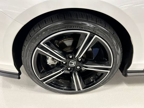 Used 2023 Honda Accord Sport image 8