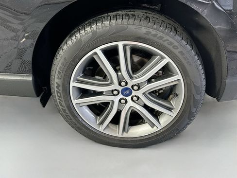 Used 2022 Ford Edge Titanium AWD/4WD image 30
