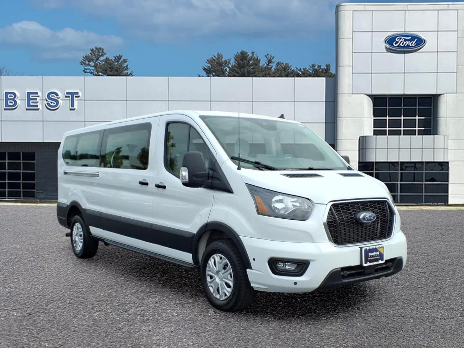 Used 2025 Ford Transit 350 XLT RWD image 10