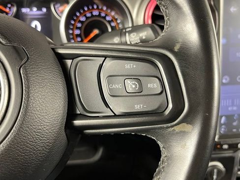 Used 2021 Jeep Gladiator Sport AWD/4WD image 15