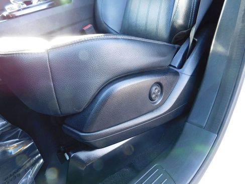 Used 2017 Mercedes-Benz GLE 350 4MATIC image 16