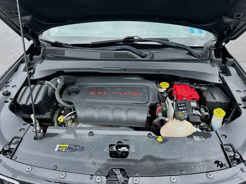 Used 2019 Jeep Compass Latitude w/ Popular Equipment Group AWD/4WD image 37
