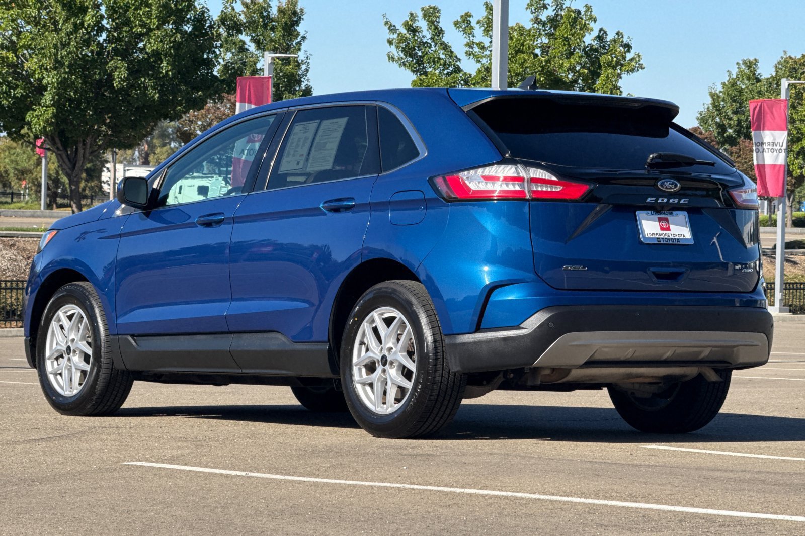 Used 2024 Ford Edge SEL AWD/4WD image 6
