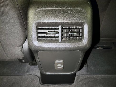 Used 2020 Chevrolet Equinox LS w/ LS Convenience Package image 21