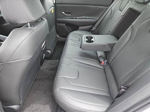 New 2026 Hyundai Elantra Limited FWD image 11