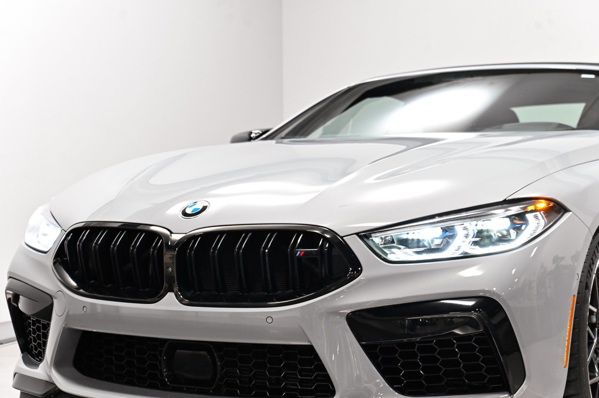 Used 2023 BMW M8 Competition AWD/4WD image 24
