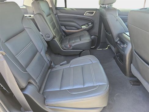 Used 2019 GMC Yukon Denali w/ Denali Ultimate Package image 11