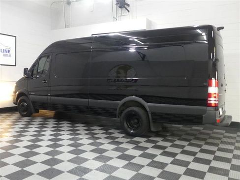 Used 2016 Mercedes-Benz Sprinter 3500 image 5