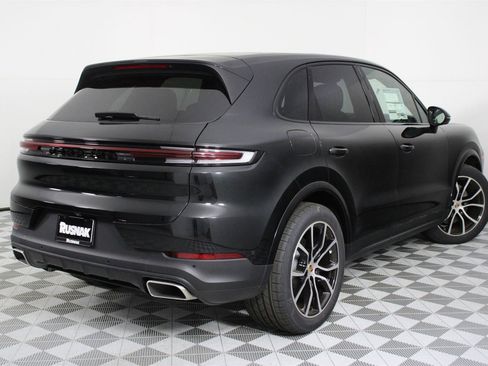 New 2026 Porsche Cayenne image 7