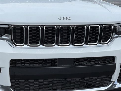 New 2025 Jeep Grand Cherokee L Limited w/ Trailer Tow Package image 47