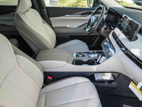 Certified 2026 INFINITI QX60 Pure w/ Cargo Package FWD image 15