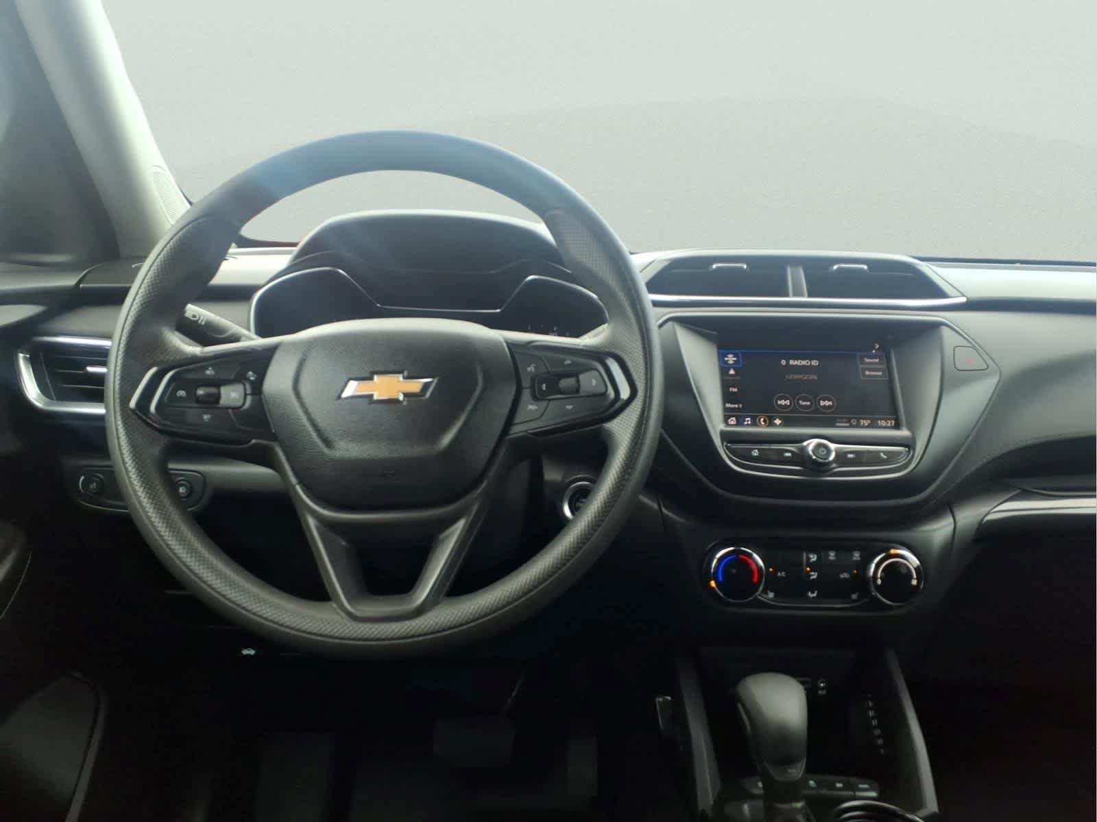 Used 2022 Chevrolet TrailBlazer LT AWD/4WD image 13