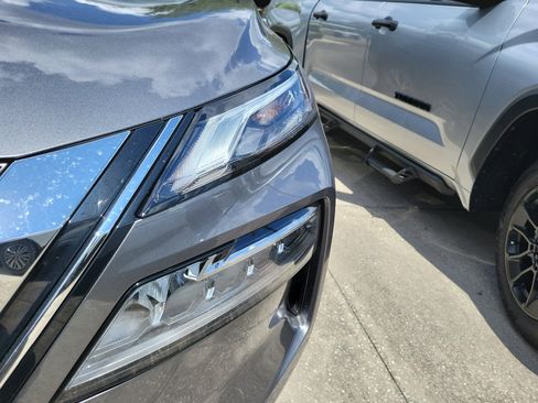 Certified 2023 Nissan Rogue SV AWD/4WD image 3