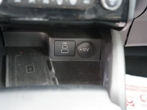 Certified 2024 Ford Escape Platinum w/ Premium Technology Package AWD/4WD image 17