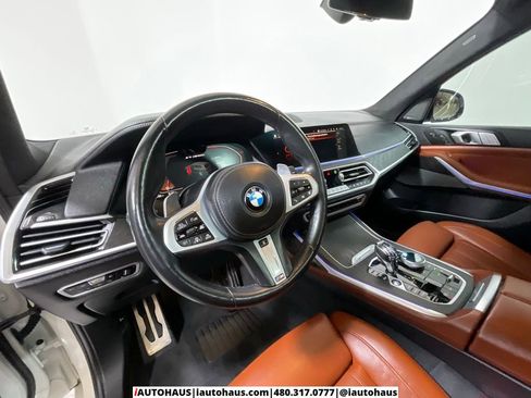 Used 2022 BMW X7 M50i image 18