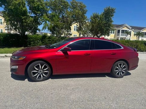 Used 2024 Chevrolet Malibu RS FWD image 2