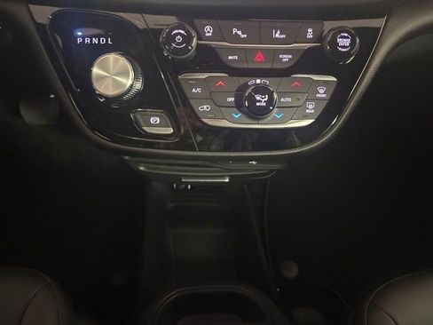 New 2026 Chrysler Voyager LX FWD image 34