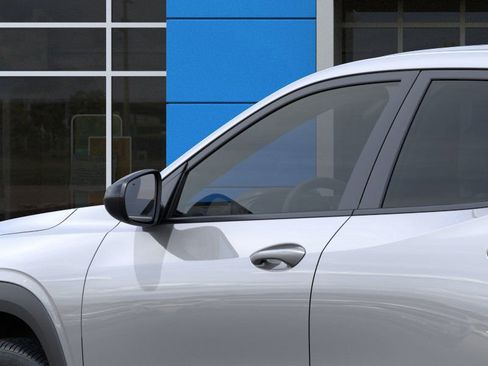 New 2026 Chevrolet Trax RS w/ Driver Confidence Package FWD image 12