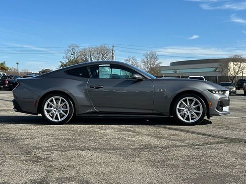 Certified 2025 Ford Mustang GT Premium image 3