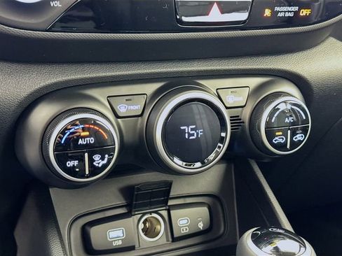 New 2026 Hyundai Venue SEL FWD image 24