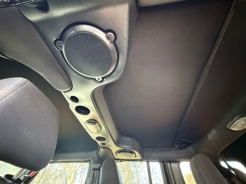 Used 2013 Jeep Wrangler Unlimited Sport AWD/4WD image 36