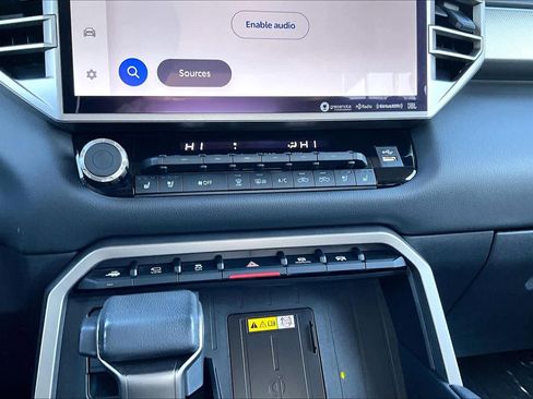 Used 2023 Toyota Tundra Limited image 34