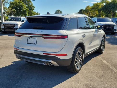 Certified 2022 Lincoln Corsair FWD image 6