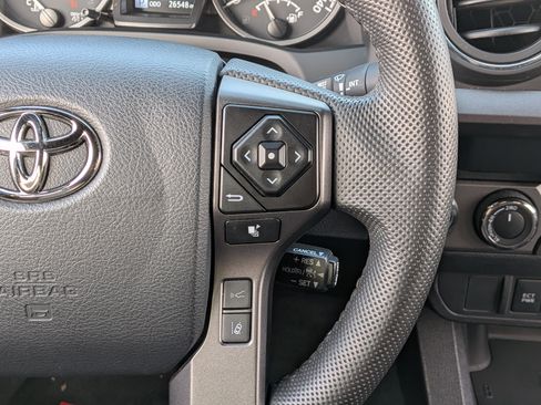 Certified 2023 Toyota Tacoma TRD Off-Road image 27