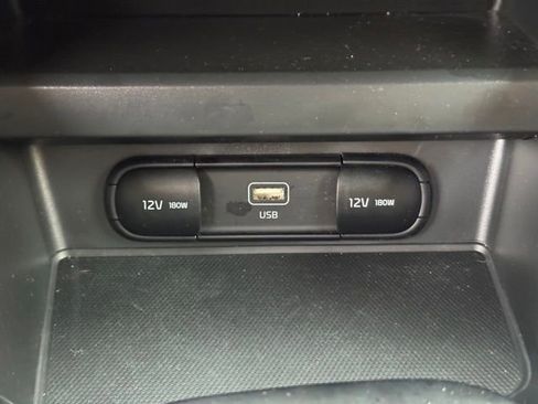 Certified 2024 Kia Soul LX FWD image 21